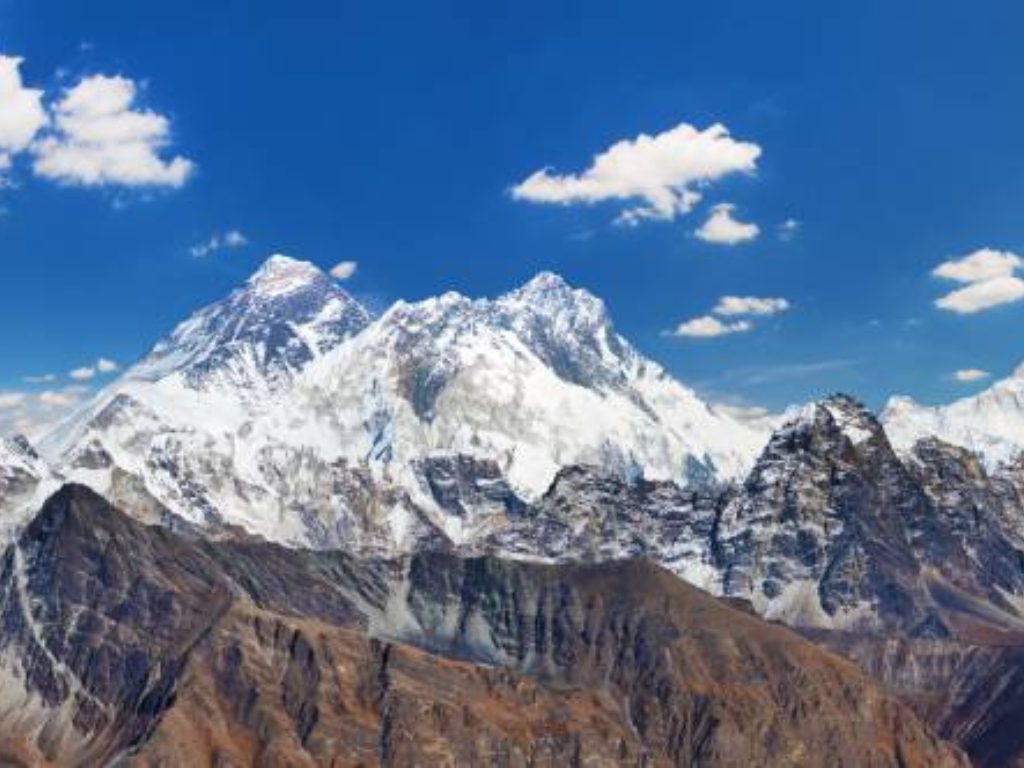 Arun Valley with Everest Base Camp Trek, via Milke Danda