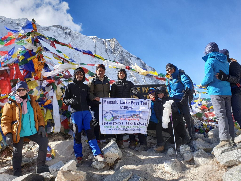 Manaslu Trek via Larke Pass Trek