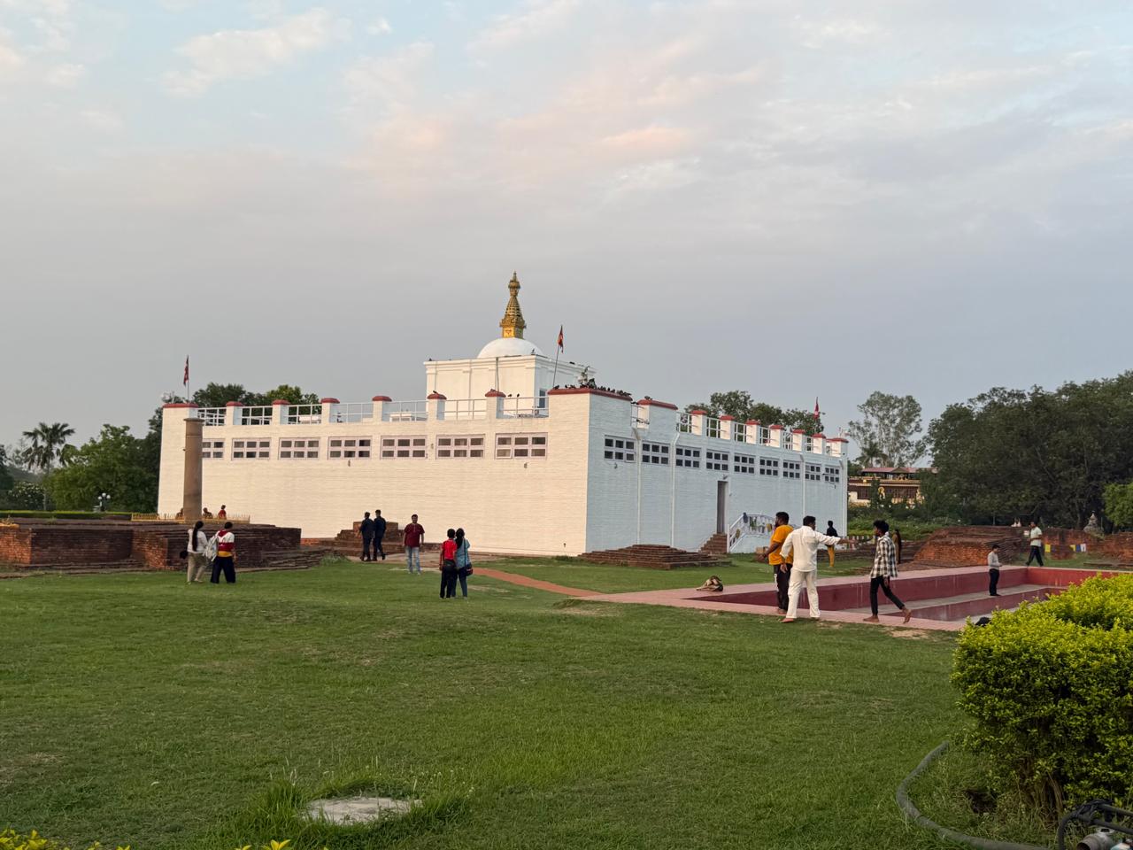 Kathmandu Chitwan Lumbini Tour