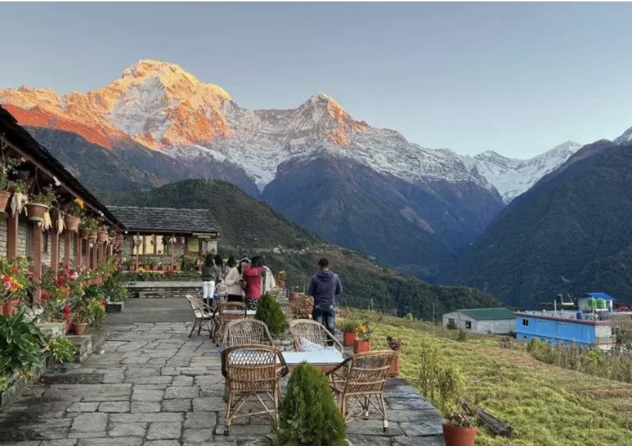 Ghorepani-Poonhill-Ghandruk Trek