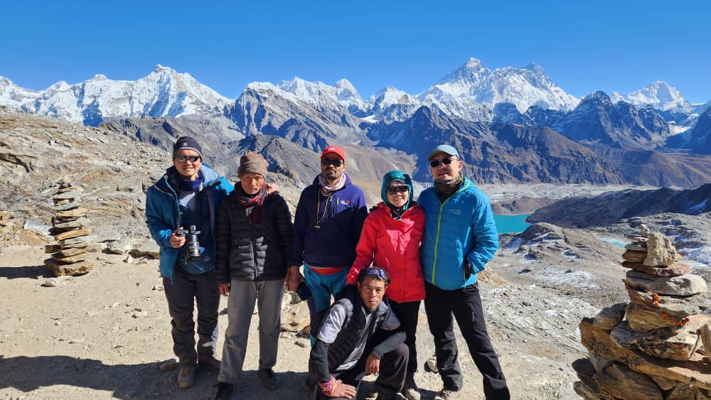 Gokyo Cho-la Pass Trek via Everest Base Camp